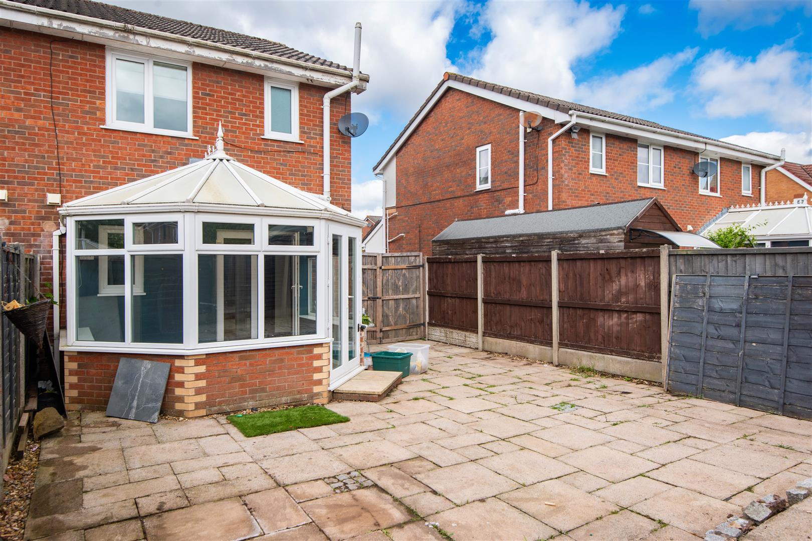 Crowell Way, Preston